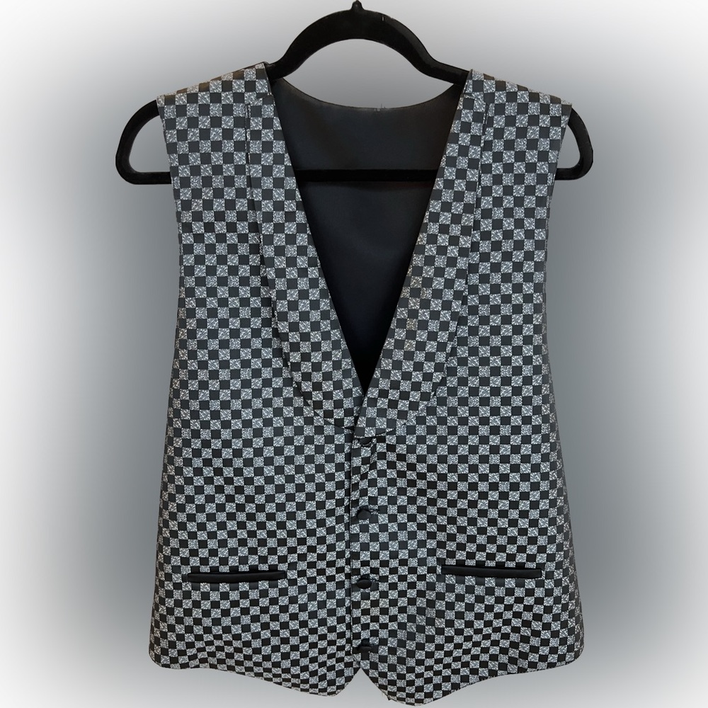 Dress Men’s vest, new without tag